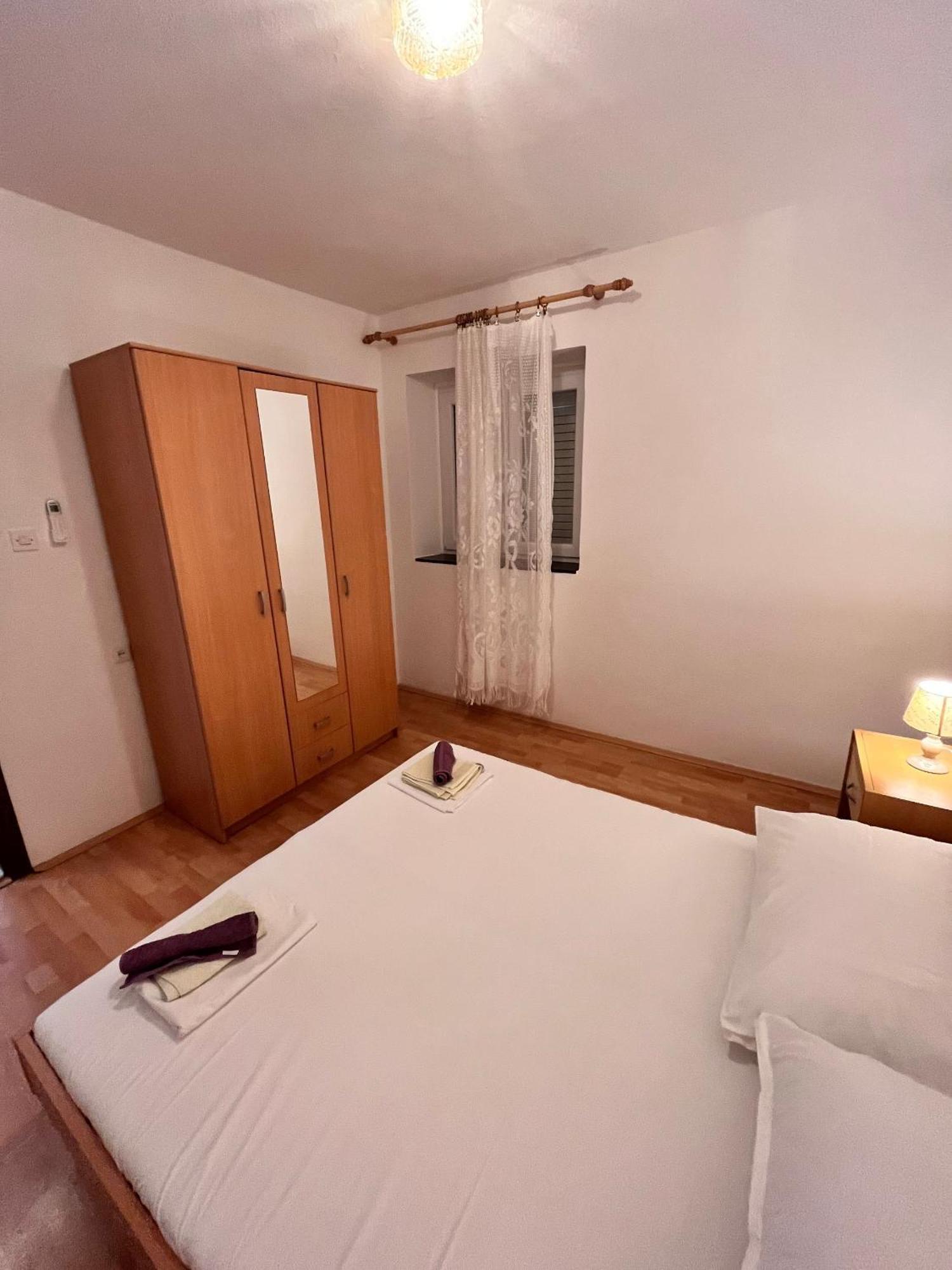 Apartments By The Sea Metajna, Pag - 6465 Kamer foto